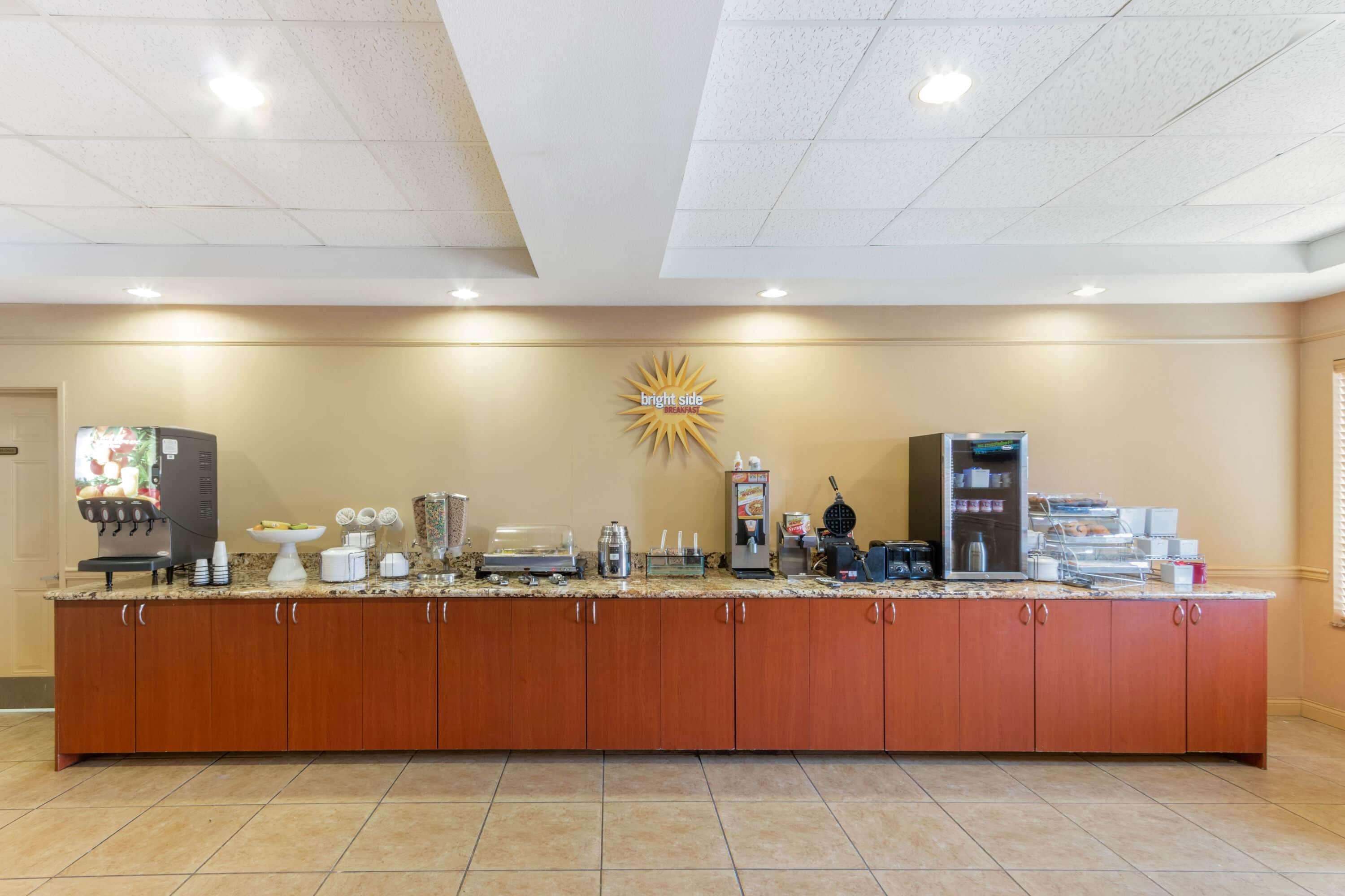 La Quinta By Wyndham Hobbs Hotel Exterior photo